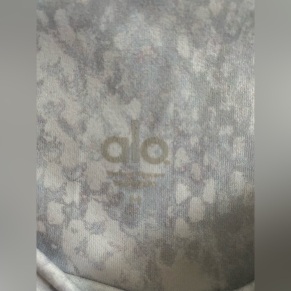 alo women's medium cropped athletic leggings pants - Picture 3 of 5